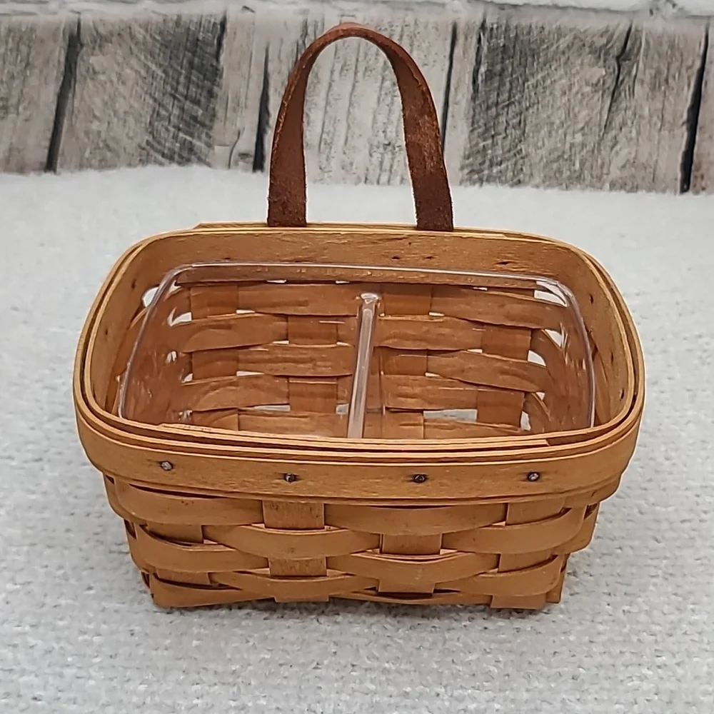 Longaberger Vintage 1999 Classic Key Hanging Basket 10723 with Divided Insert